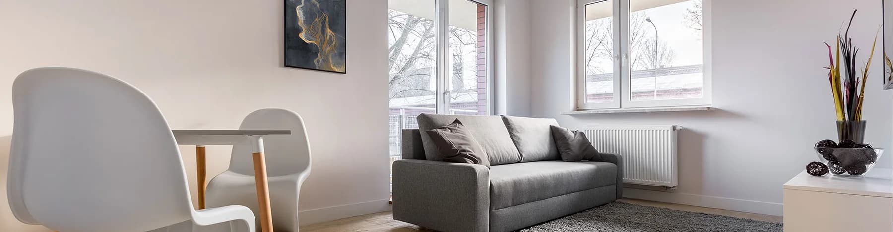 Hydronic radiator heating in a living room