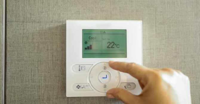 reverse cycle air conditioner